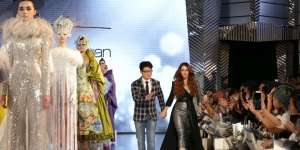 Koleksi Fly for Freedom dari Sebastian Gunawan