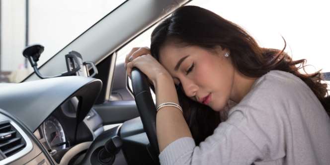 Superketat! Pengemudi Tidur di Mobil Sehabis Dugem Didenda Rp46 Juta