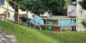 Di Tengah Wabah Corona, Dua Pria Ini Malah Jual Masker Bekas Pakai