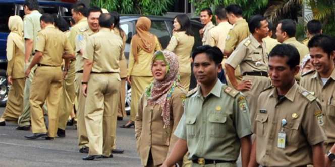 PNS Bekerja dari Rumah Akan Tetap Terima Tunjangan