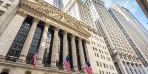 Wall Street Ambruk, New York Bersiap Jadi Kota Mati Wuhan