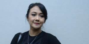 Ayah Rheina Ipeh Meninggal karena Infeksi Paru-Paru