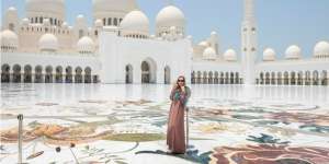 Giliran Uni Emirat Arab Larang Sholat Jemaah di Semua Masjid