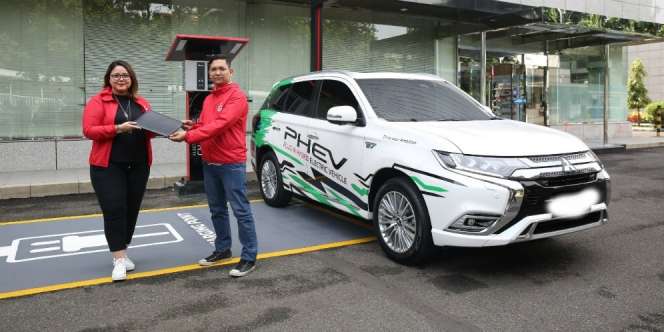 Kampanye Mobil Listrik, Mitsubishi Outlander PHEV Gandeng Penyedia Transportasi