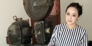 6 Potret Rheina Ipeh Dulu dan Sekarang