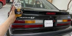 Alasan Mau Menghibur, Pemilik Mustang Ini Pesan Pelat Mobil COV1D19