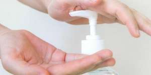 Berlabel Halal, Harga Hand Sanitizer Ini Malah 6 Kali Lipat