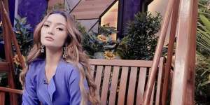 Pamer Foto #DirumahAJa Bareng Suami, Siti Badriah Malah Dicibir