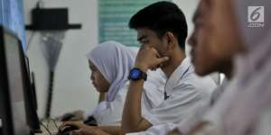 DPR dan Mendikbud Kaji Opsi Pengganti Ujian Nasional SD-SMA 2020