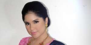 Foto Annisa Pohan Bersama Bupati Karawang yang Positif Corona Ini Bikin Khawatir