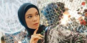 Bosan di Rumah Aja? Yuk Bikin TikTok Fashion ala Tantri Namirah