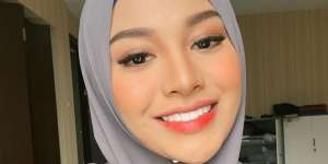 Berhijab, Aurel Hermansyah Anggun Pakai Khimar