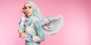 4 Cara Lain Pakai Highlighter yang Belum Banyak Diketahui