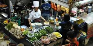 Makanan yang Sebaiknya Tak Dikonsumsi Saat Isolasi