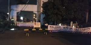 Perumahan Elite di Bekasi Tutup Akses Keluar Masuk