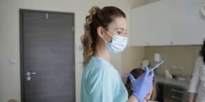 Perbedaan Masker Bedah dan Masker Respirator