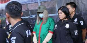 Dipindah ke Rutan Pondok Bambu, Lucinta Luna Aktif Menari