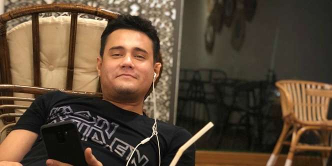 Sempat Jadi Driver Ojek Online, Pesinetro Bobby Joseph Kini Jualan Sambal