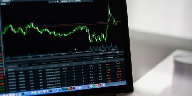 Indeks Syariah Menguat, Saham Industri Memimpin