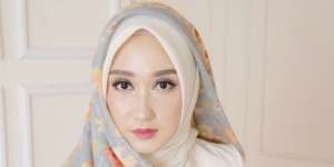 Potret Anggun Dian Pelangi Pamer Baby Bump Umumkan Kehamilan