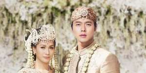 Halu Tingkat Dewa, Tata Janeeta Pasang Foto Nikah dengan Hyun Bin