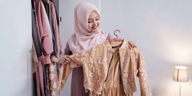 Cara Menyusun Pakaian di Lemari Kecil