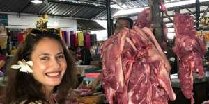 Blusukan ke Pasar Tradisional, Pevita Pearce Bikin Terpana