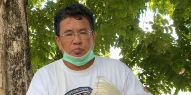 Ajak Orang Mampu Berdonasi, Celana Hotman Paris Bikin Gagal Fokus