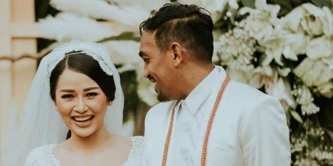 Haru! Unggahan 13 Jam Terakhir Mutia Ayu Sebelum Glenn Fredly Meninggal Dunia