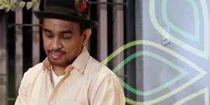 Pesan Menyentuh Aura Kasih Untuk Istri Glenn Fredly