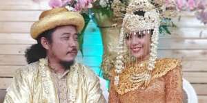 Di Balik Layar Pernikahan Udin dan Uun Tukang Ojek Pengkolan