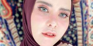 Angel Lelga Flawless dengan Riasan Natural