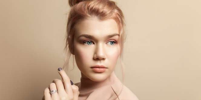 Fashion Item 'Nude' yang Wajib Kamu Punya
