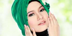 Trik Menjaga Makeup Tetap Fresh Sepanjang Hari