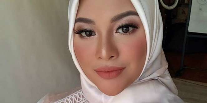 Semakin Tertutup, Gaya Kasual Aurel Hermansyah Berhijab