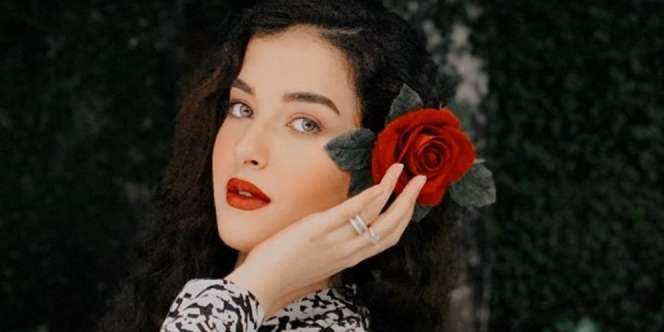 Potret Mewah Tasya Farasya Maternity Shoot di Rumah