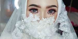 Menikah Saat Corona, Intip 5 Gaya Pengantin Pakai Masker Unik