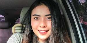 Pesona Rheiny Octavia, Neng Linda Pembantu Mbak Monica Tukang Ojek Pengkolan
