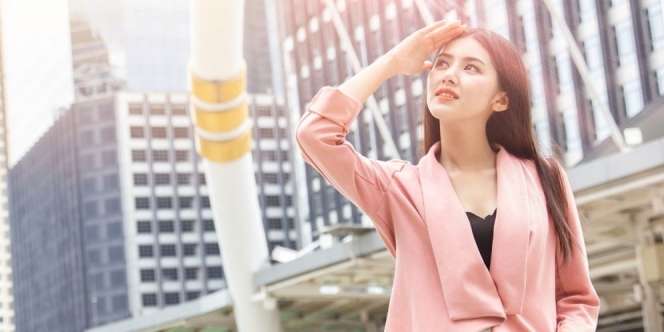 Sinar Ultra Violet Matahari Bisa Basmi Virus Corona? Cek Faktanya