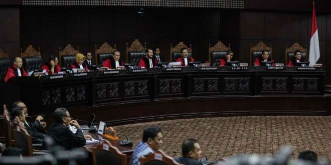 Din Syamsuddin dan Amien Rais Gugat Perppu Corona