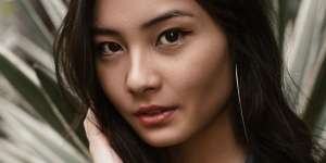 Mencegah Concealer Agar Tidak Creasing dengan 4 Langkah
