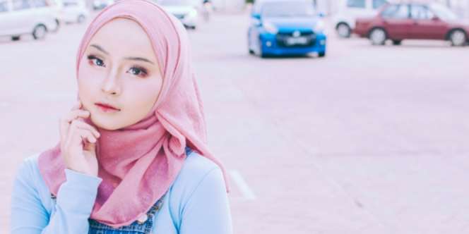 Cara Merawat Kulit Tubuh Tetap Sejuk Meski Berhijab
