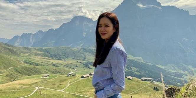 Rahasia Kulit Glowing 5 Aktris Cantik Korea Berusia 30-an