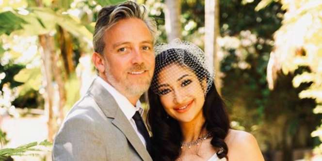 Rahma Azhari Dinikahi Bule Putra Artis Terkenal Hollywood