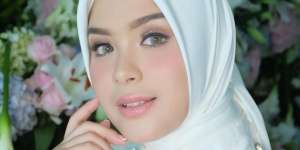 Jelang Pernikahan, Vebby Palwinta Memesona Saat Pengajian
