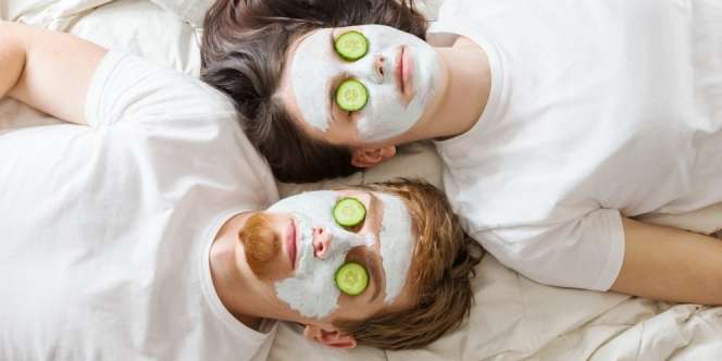 4 Produk Skincare yang Bisa Digunakan Bersama Pasangan