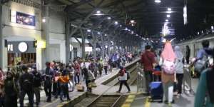 Masih Mau Nekat Mudik? Denda Rp100 Juta Menanti