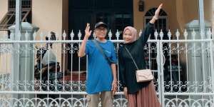 Ingat Sopir Ojol Sepuh di Bogor yang Viral? Kehidupannya Kini Telah Berubah