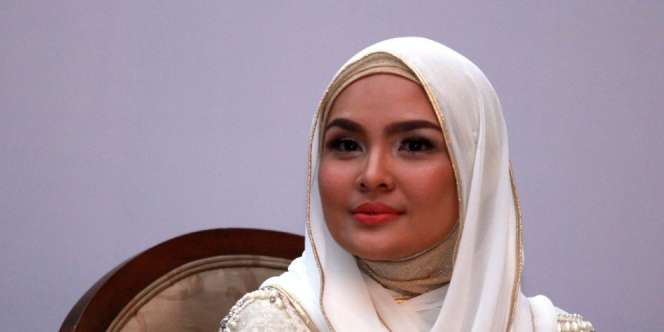 Ria Miranda Luncurkan Koleksi Raya 'Nagari'