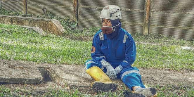 Kisah Luri, Satu-satunya Perempuan Petugas Evakuasi Pasien Covid-19
